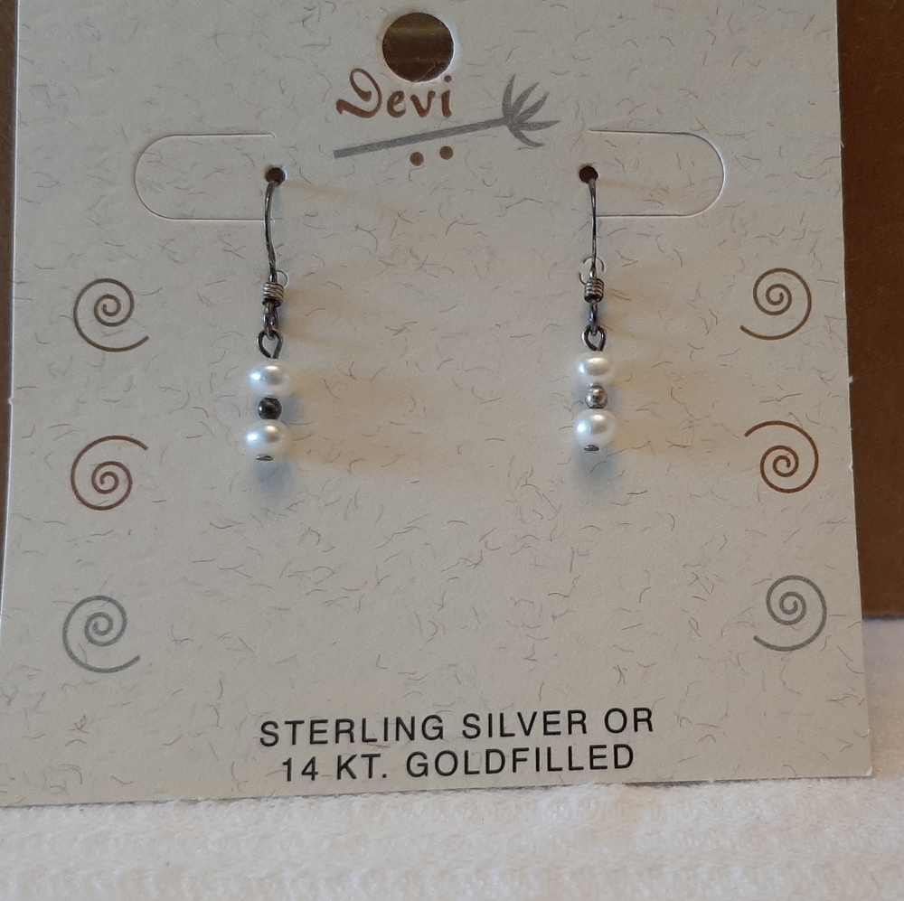 Pearl and sterling silver drop earrings